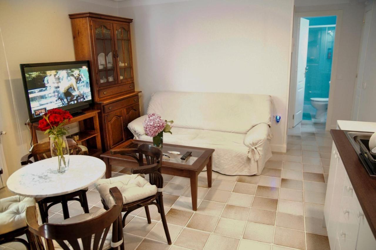 Apartamentos Individuales Con Piscina Galapagar Exterior photo